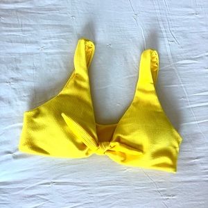 NWOT Cupshe Bikini Top